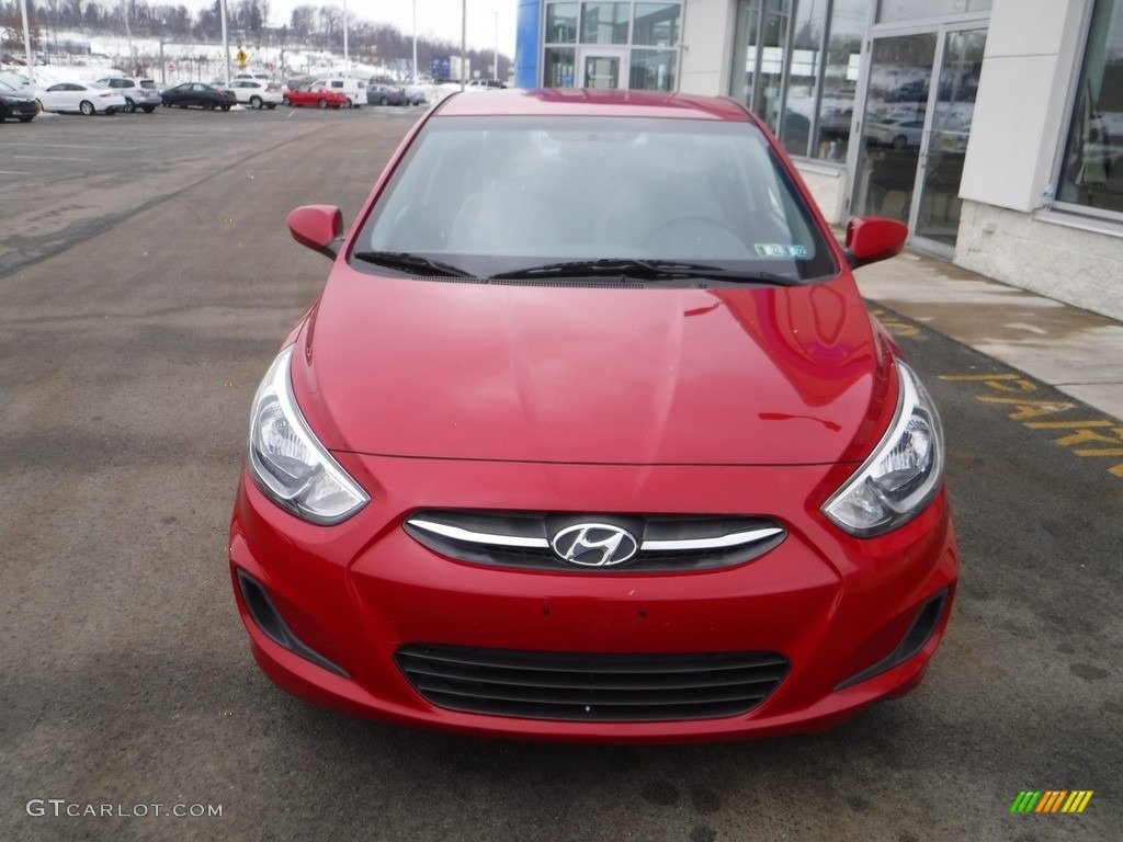 2016 Accent SE Sedan - Boston Red / Gray photo #4