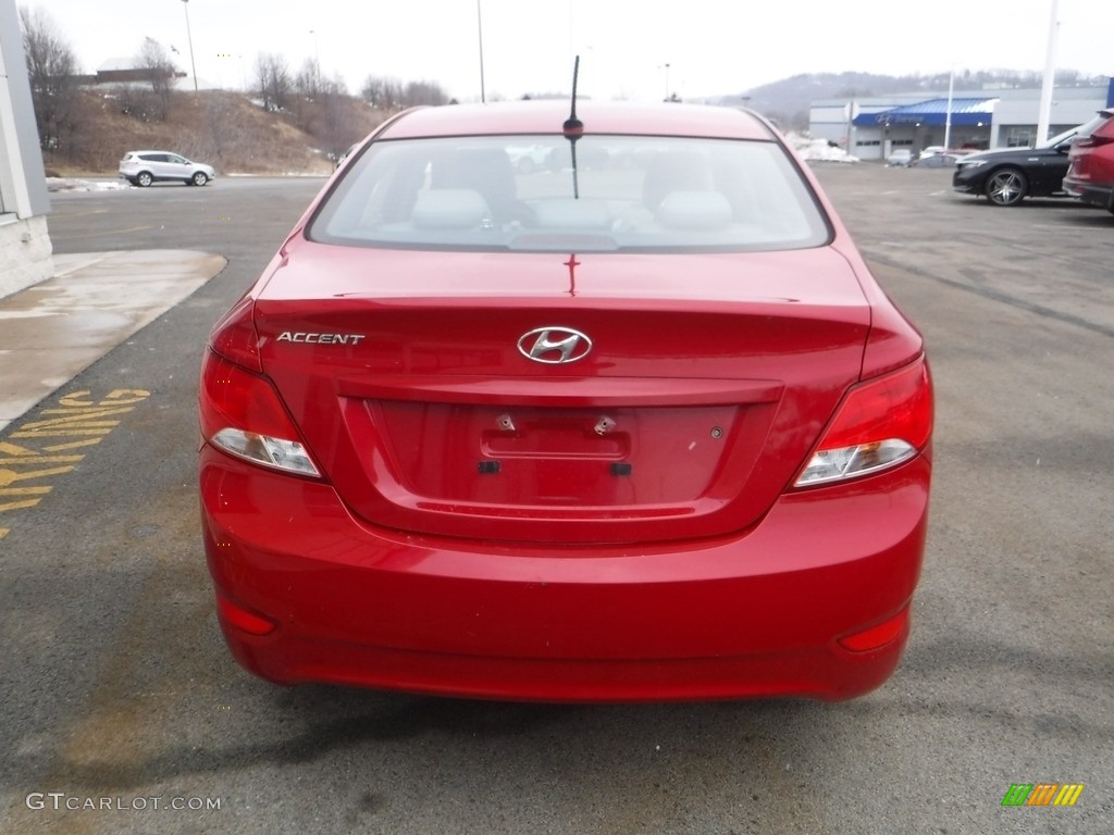 2016 Accent SE Sedan - Boston Red / Gray photo #8