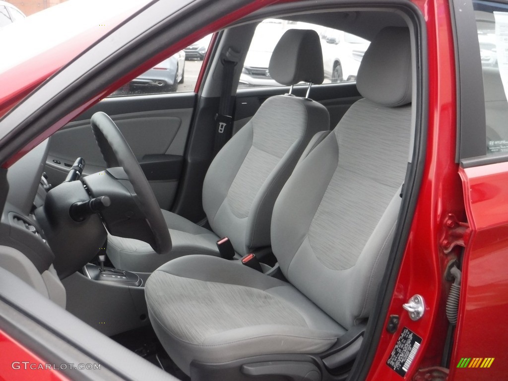 2016 Accent SE Sedan - Boston Red / Gray photo #11