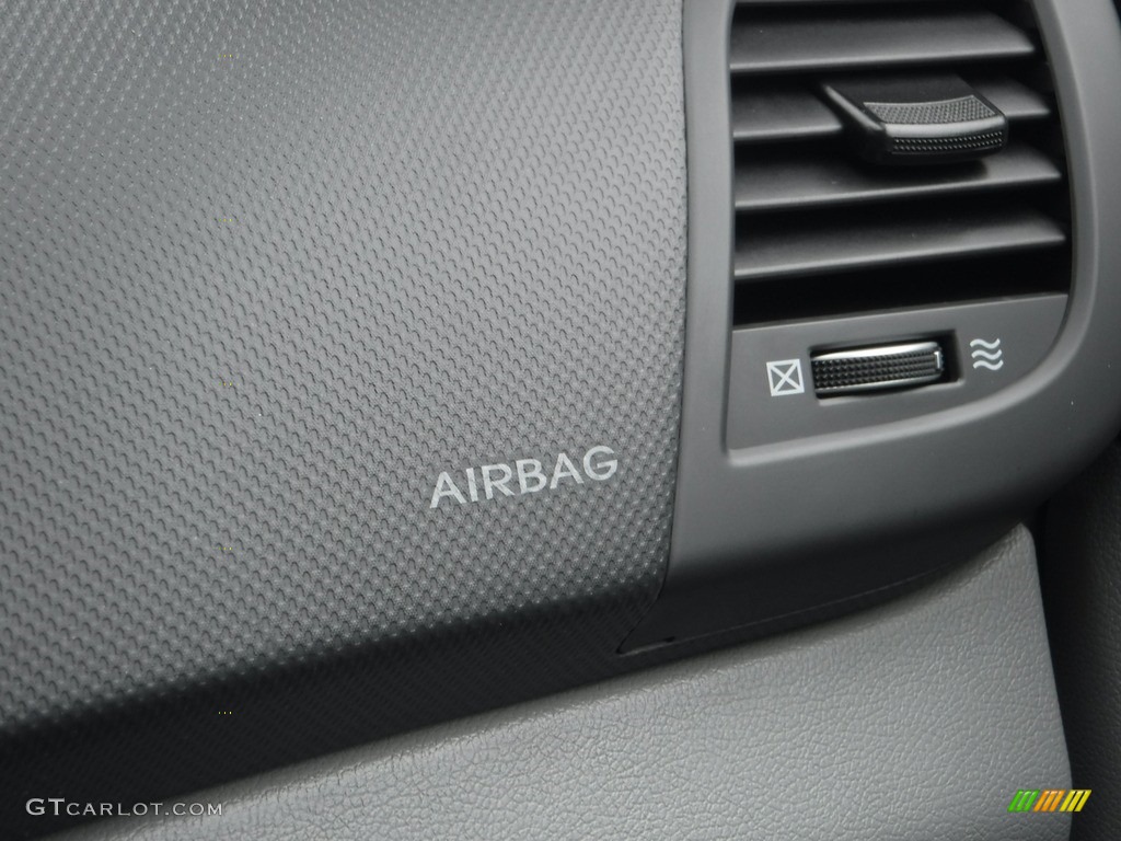 2016 Accent SE Sedan - Boston Red / Gray photo #19