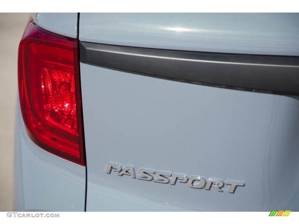 2022 Honda Passport EX-L Marks and Logos Photo #143702283