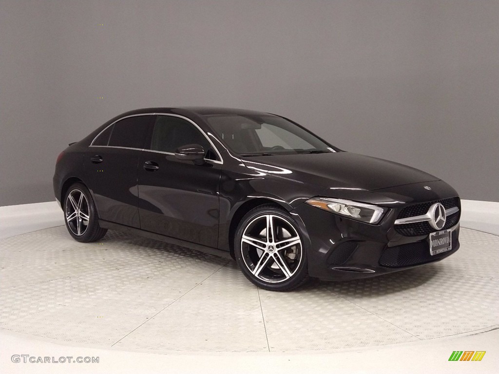 2019 A 220 Sedan - Night Black / Black photo #1