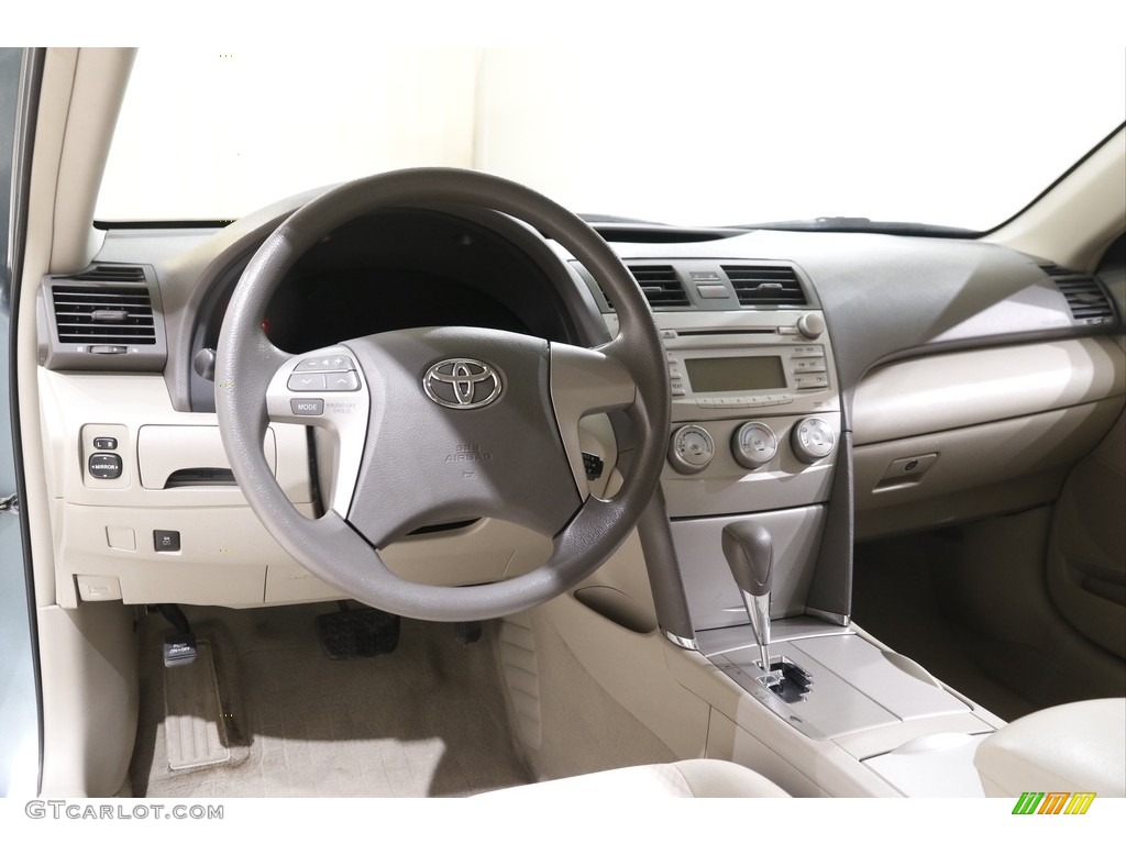 2010 Camry LE - Aloe Green Metallic / Bisque photo #6