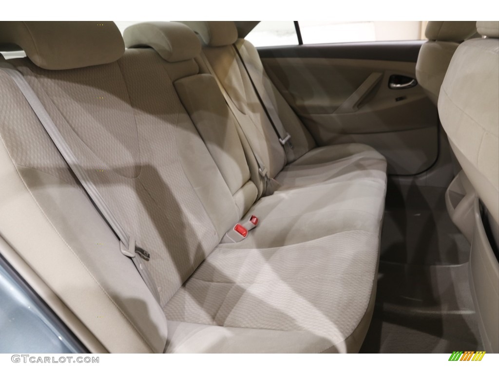 2010 Camry LE - Aloe Green Metallic / Bisque photo #14