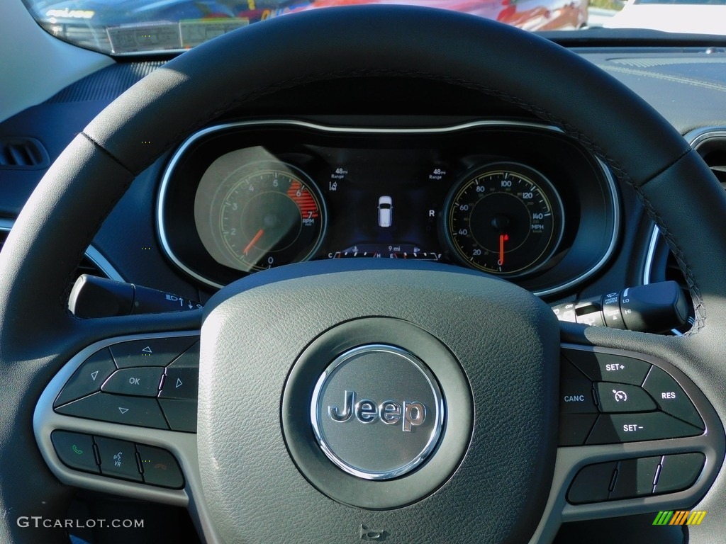 2022 Jeep Cherokee Latitude Lux 4x4 Ski Gray/Black Steering Wheel Photo #143704570