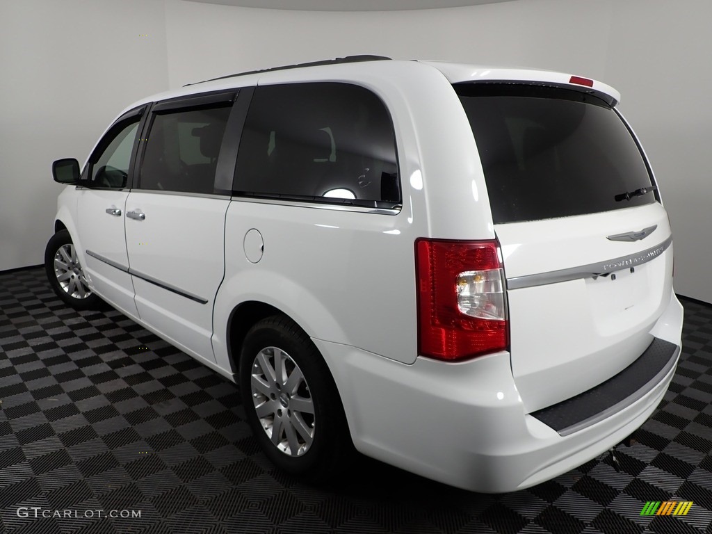 2015 Town & Country Touring - Bright White / Black/Light Graystone photo #10