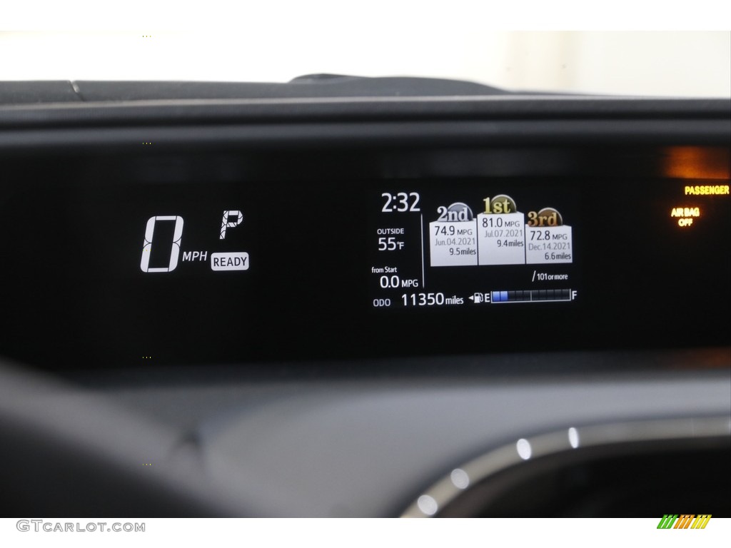 2018 Prius c Three - Tide Pool Pearl / Blue/Dark Gray Two-Tone photo #8