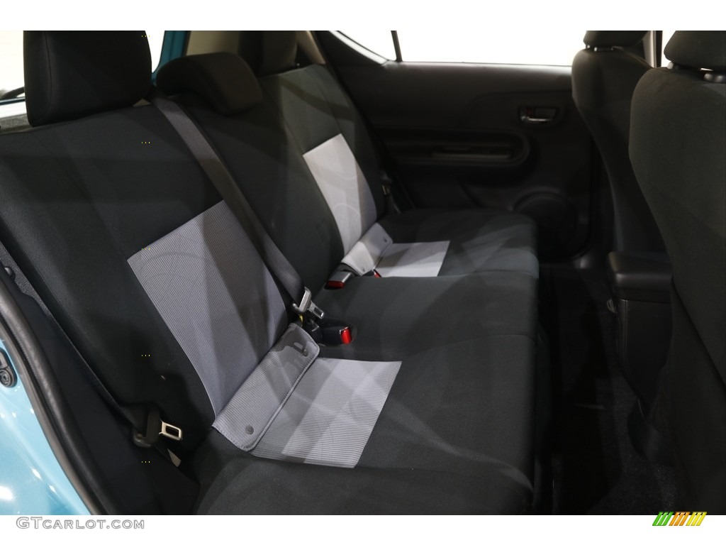 2018 Prius c Three - Tide Pool Pearl / Blue/Dark Gray Two-Tone photo #17