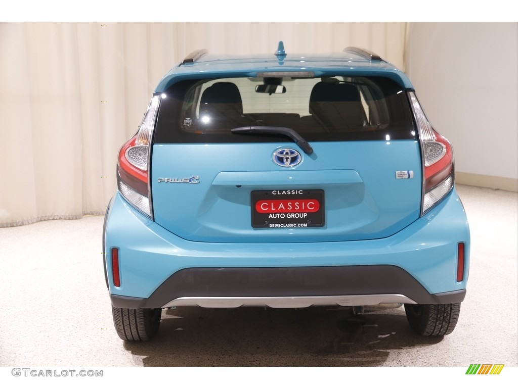 2018 Prius c Three - Tide Pool Pearl / Blue/Dark Gray Two-Tone photo #19