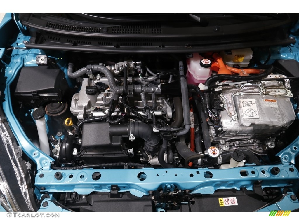2018 Prius c Three - Tide Pool Pearl / Blue/Dark Gray Two-Tone photo #20