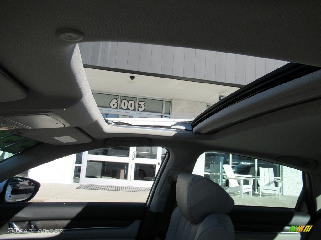 2021 Accord EX-L Hybrid - Platinum White Pearl / Ivory photo #11