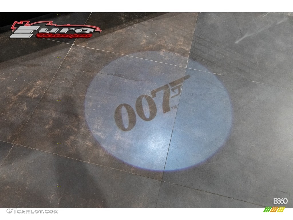 2022 Land Rover Defender 110 Bond Edition/007 Marks and Logos Photo #143708863
