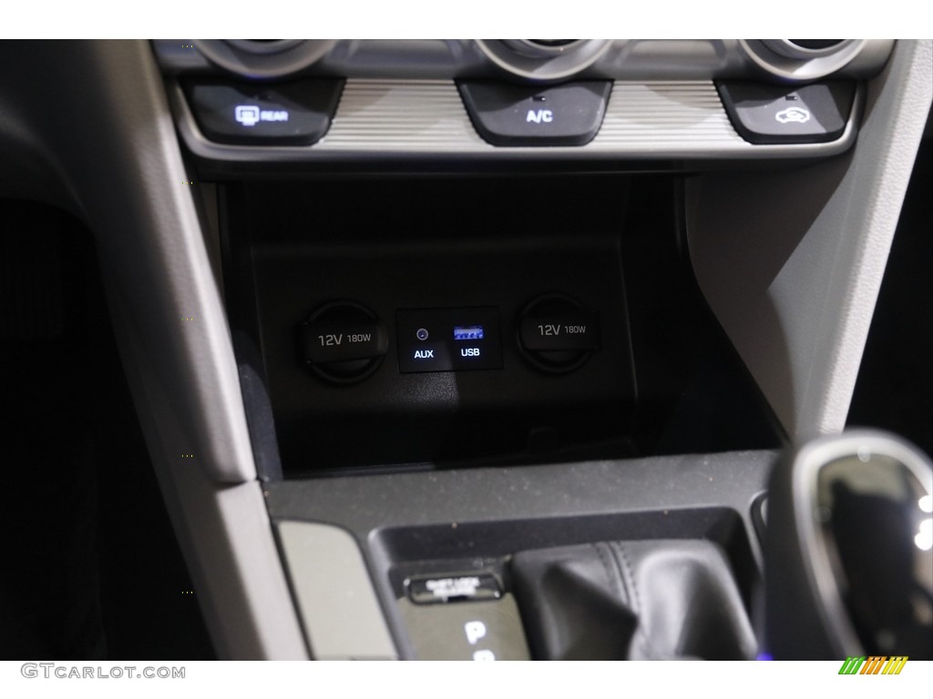 2019 Elantra SE - Symphony Silver / Gray photo #12