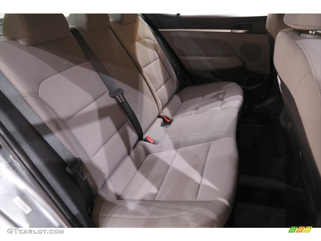 2019 Elantra SE - Symphony Silver / Gray photo #15