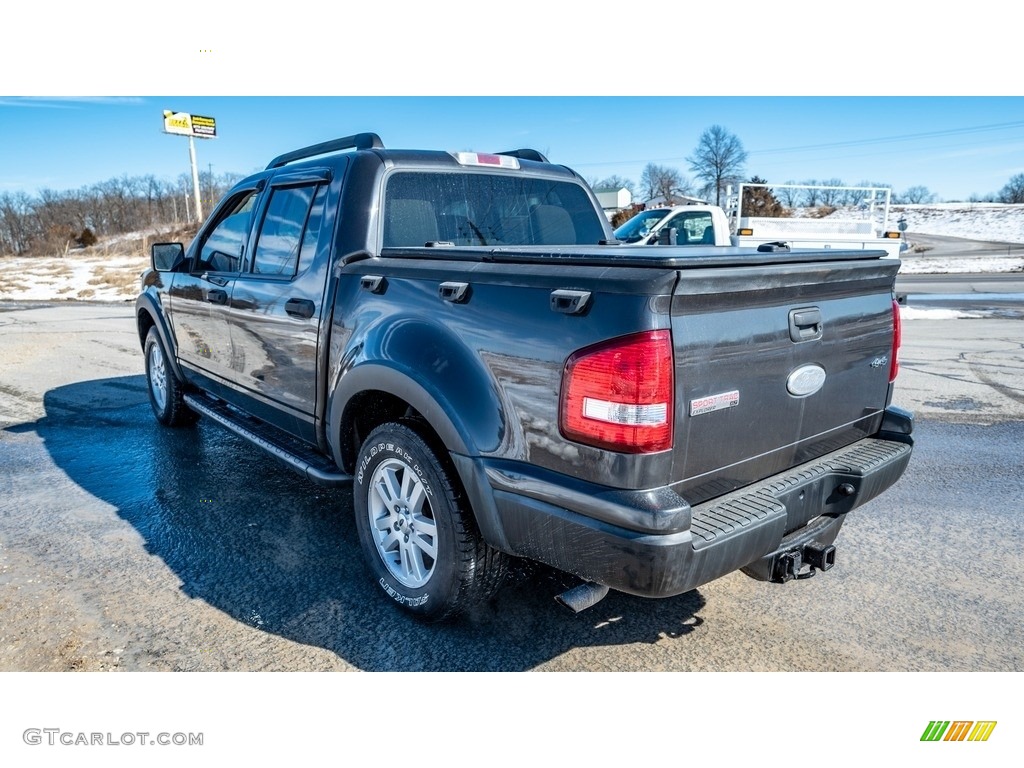 2007 Explorer Sport Trac XLT 4x4 - Black / Light Stone photo #6