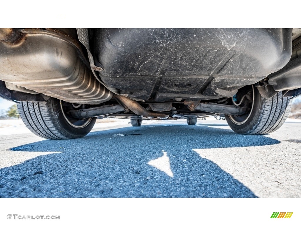 2005 Mercedes-Benz C 240 Wagon Undercarriage Photos