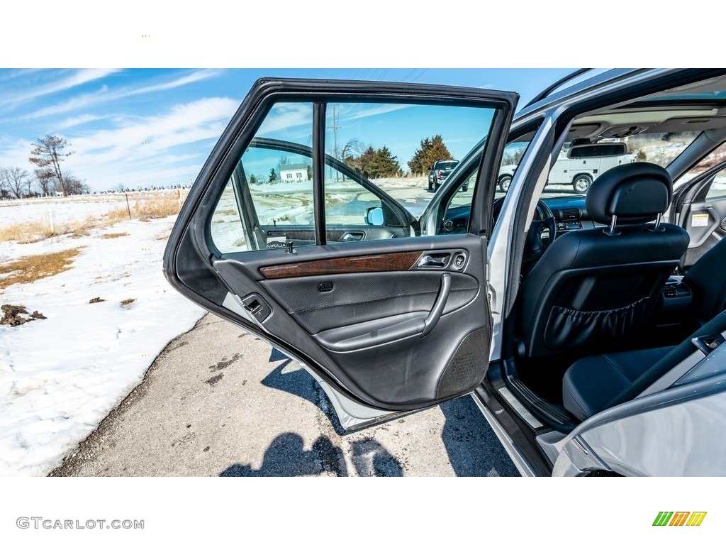 2005 C 240 Wagon - Brilliant Silver Metallic / Black photo #21