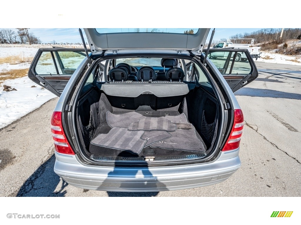 2005 C 240 Wagon - Brilliant Silver Metallic / Black photo #22