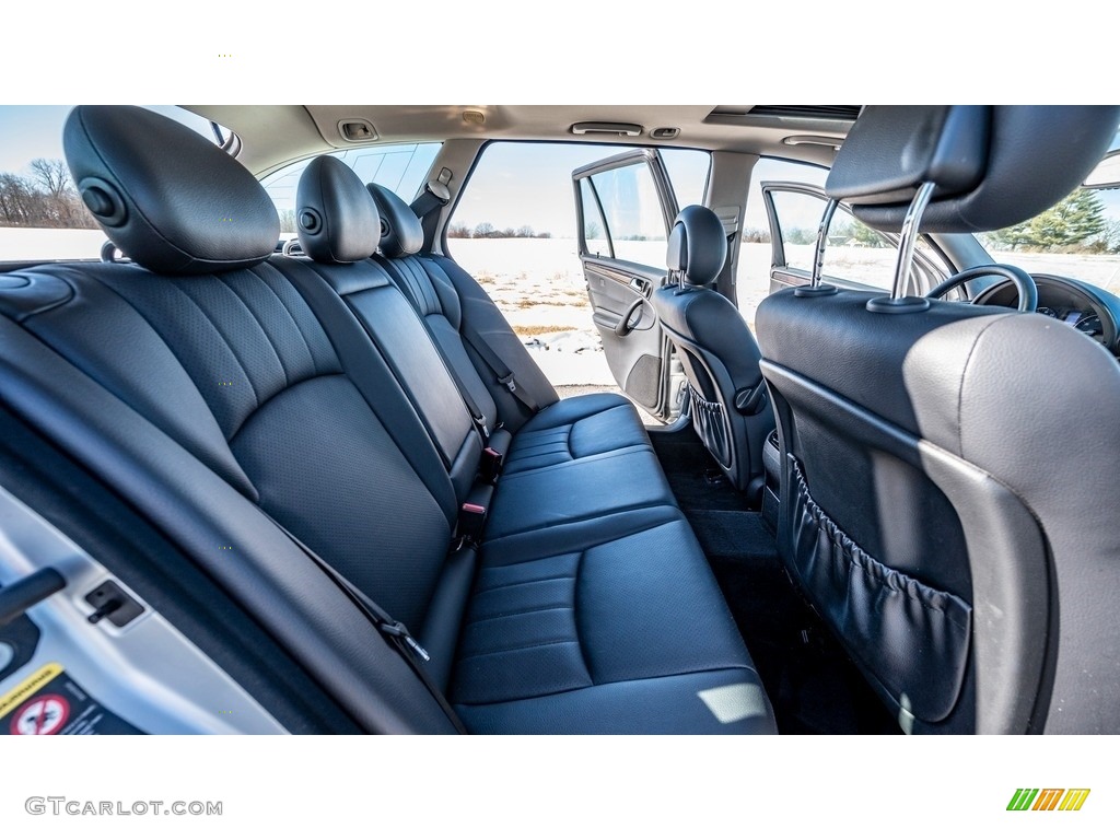 2005 Mercedes-Benz C 240 Wagon Rear Seat Photos