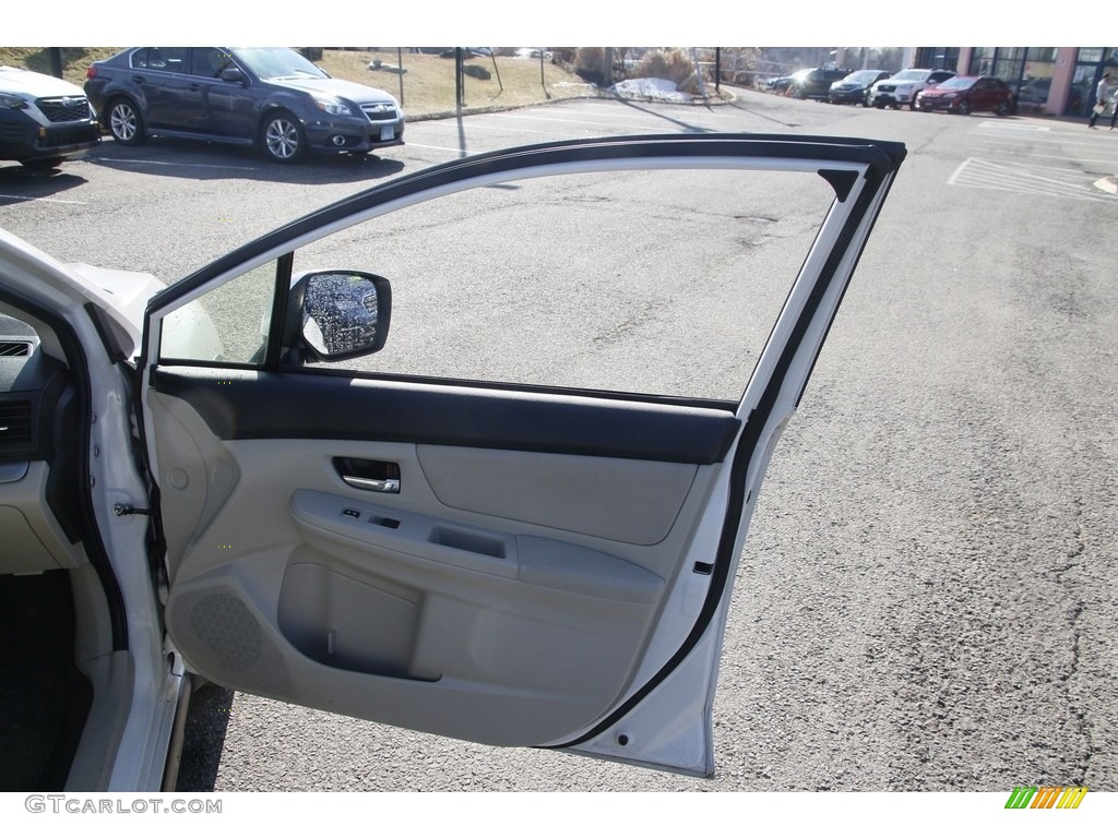 2014 XV Crosstrek 2.0i Premium - Satin White Pearl / Ivory photo #17