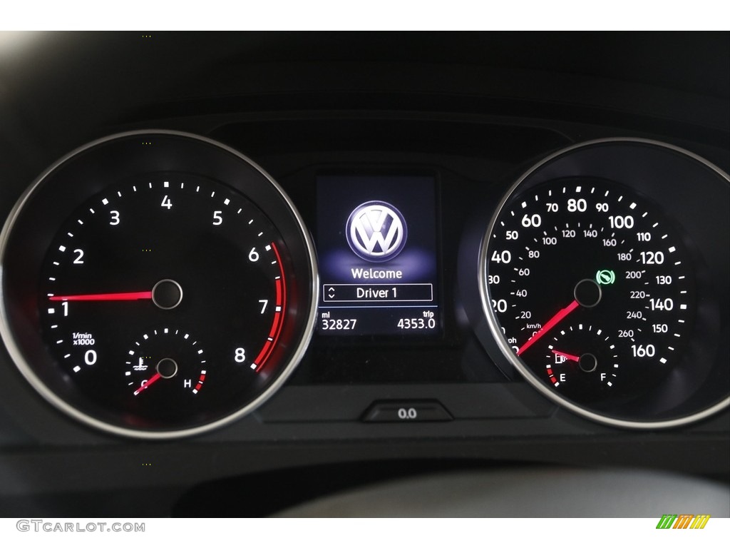 2020 Volkswagen Tiguan SE 4MOTION Gauges Photo #143716030