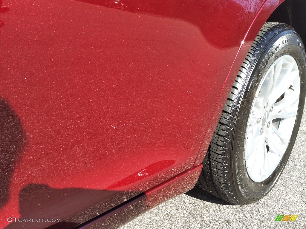 2019 300 Touring - Velvet Red Pearl / Linen/Black photo #10