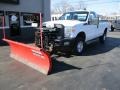 Oxford White - F250 Super Duty XL Regular Cab 4x4 Photo No. 2