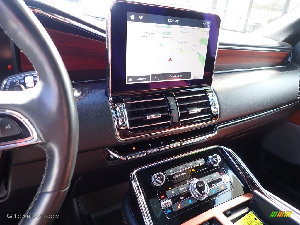 2019 Navigator Reserve 4x4 - Infinite Black Metallic / Russet photo #22