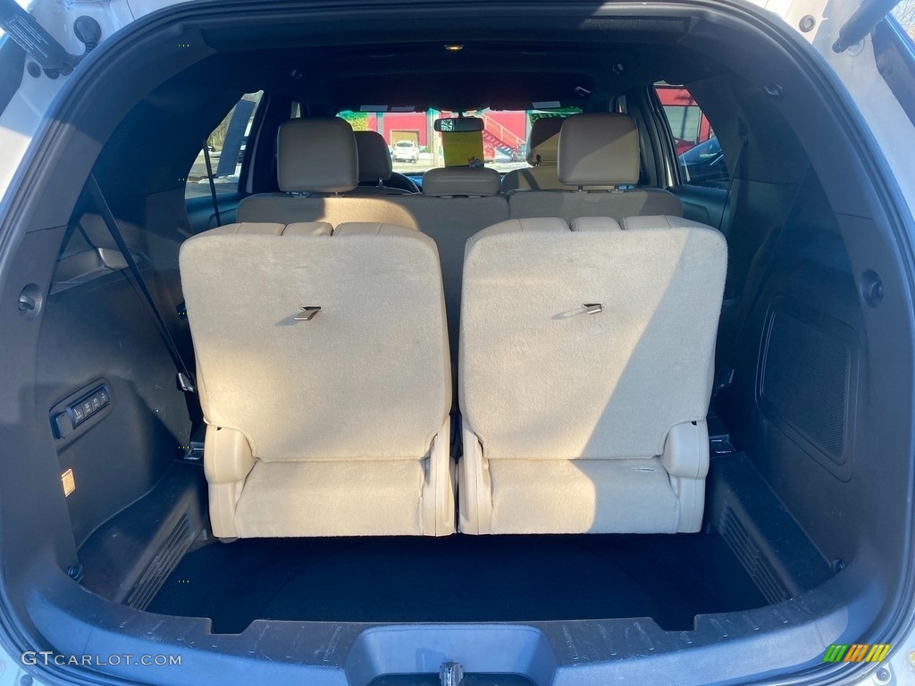 2017 Explorer Limited 4WD - White Platinum / Medium Light Camel photo #8