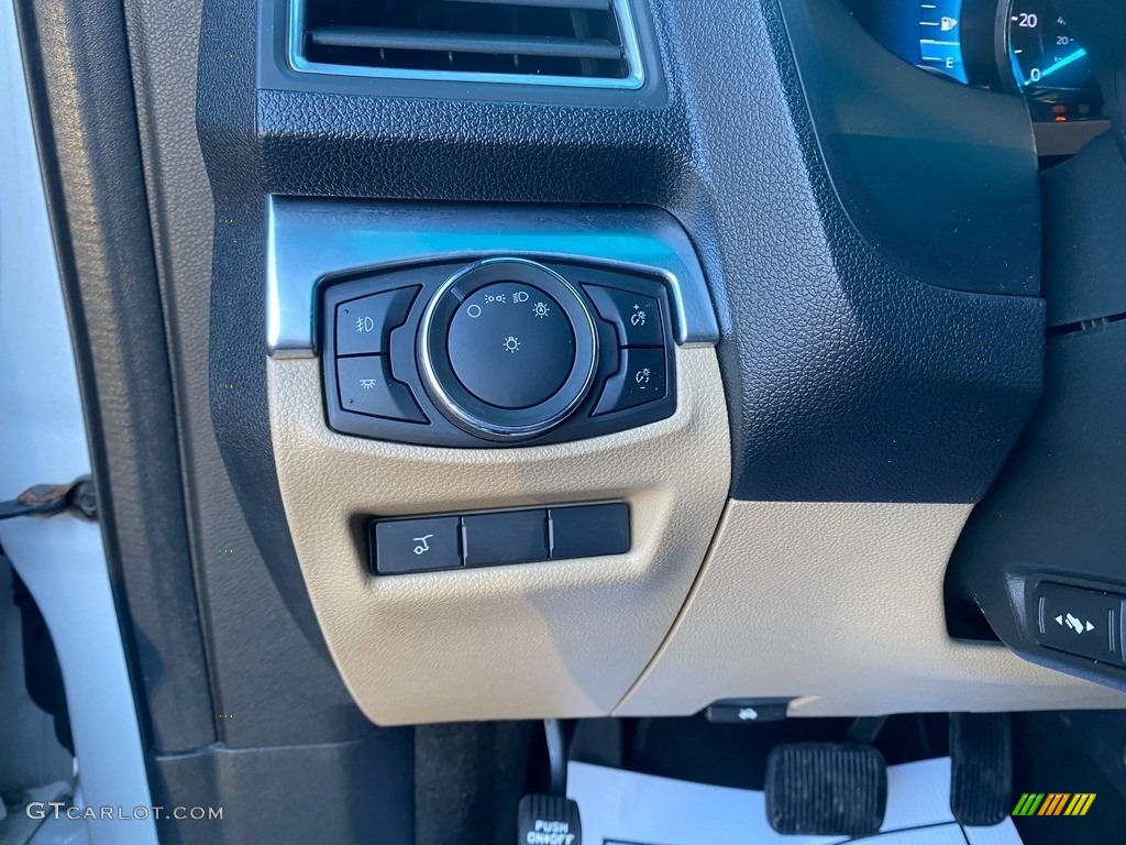 2017 Explorer Limited 4WD - White Platinum / Medium Light Camel photo #21