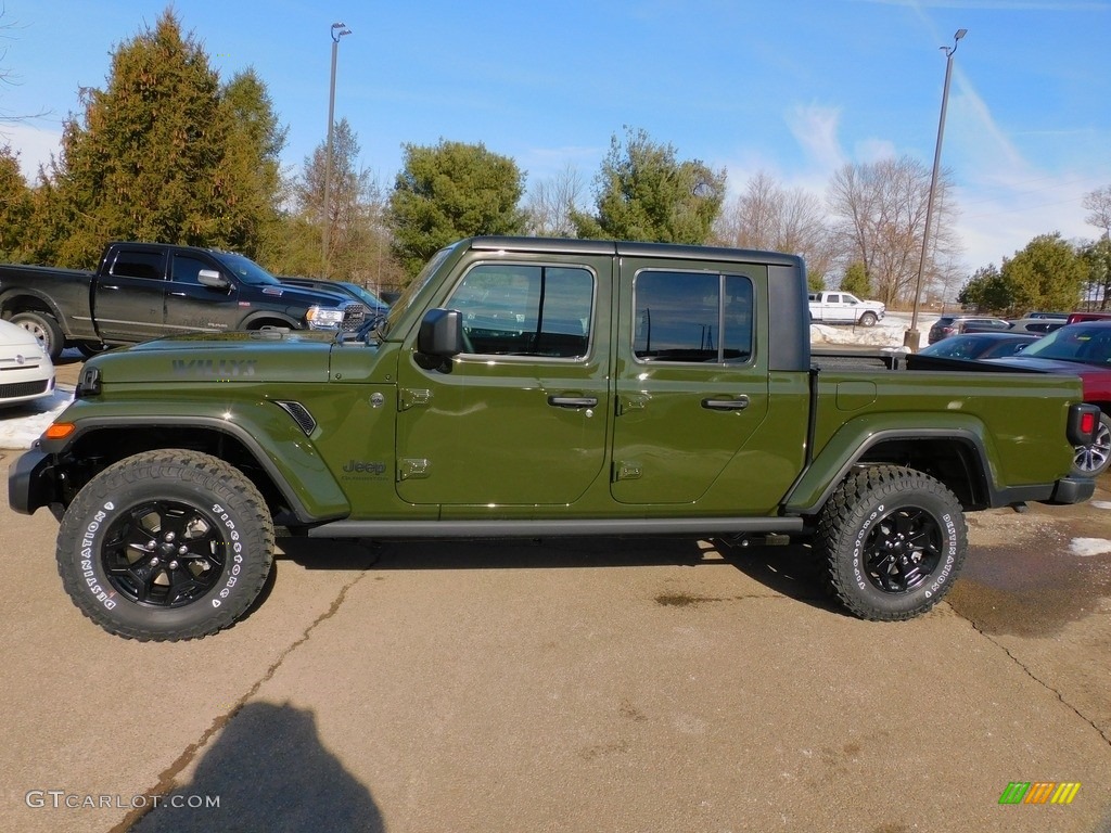 2022 Gladiator Willys 4x4 - Sarge Green / Black photo #9