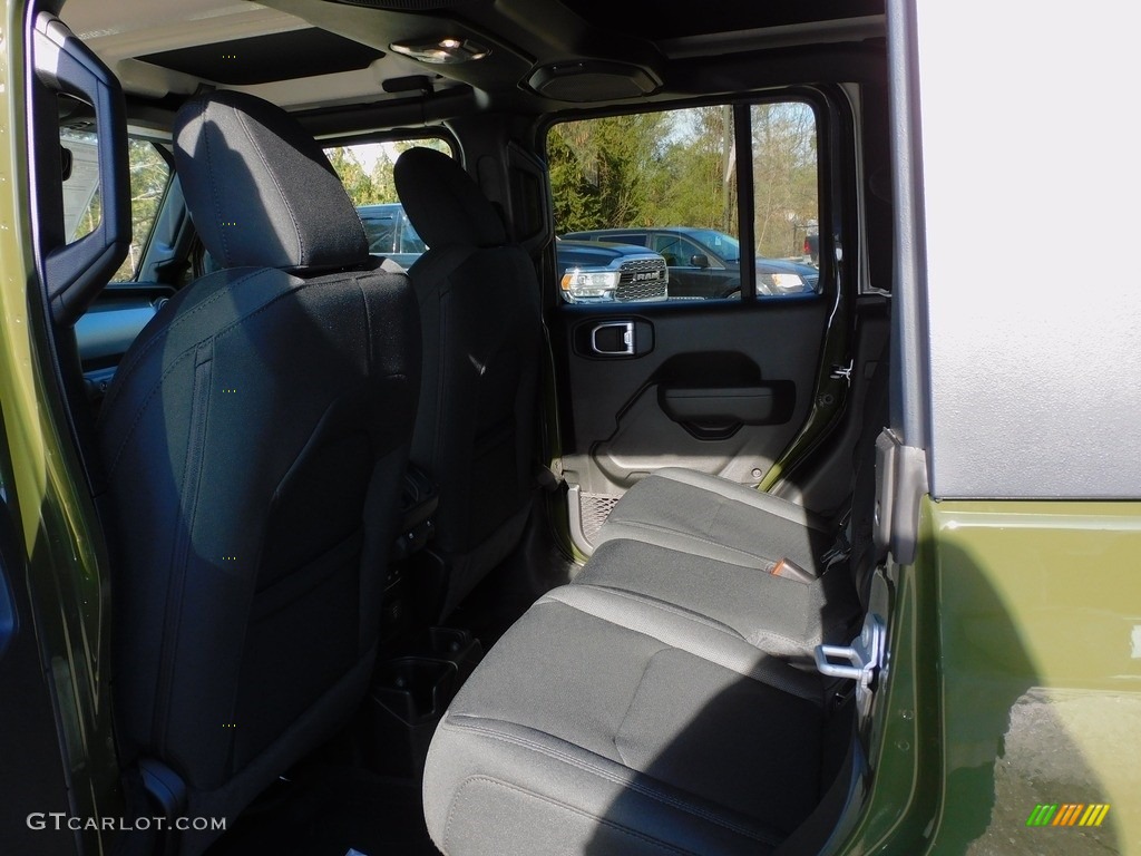 2022 Gladiator Willys 4x4 - Sarge Green / Black photo #12