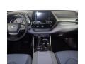 2022 Midnight Black Metallic Toyota Highlander XLE AWD  photo #28