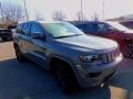 Sting-Gray - Grand Cherokee Laredo X 4x4 Photo No. 3
