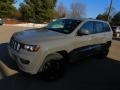 Sting-Gray - Grand Cherokee Laredo X 4x4 Photo No. 9