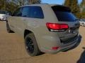 Sting-Gray - Grand Cherokee Laredo X 4x4 Photo No. 8