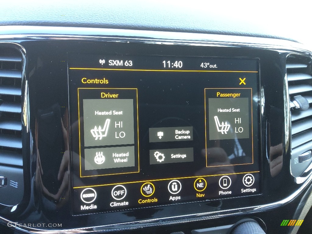 2022 Jeep Grand Cherokee Laredo X 4x4 Controls Photo #143735473
