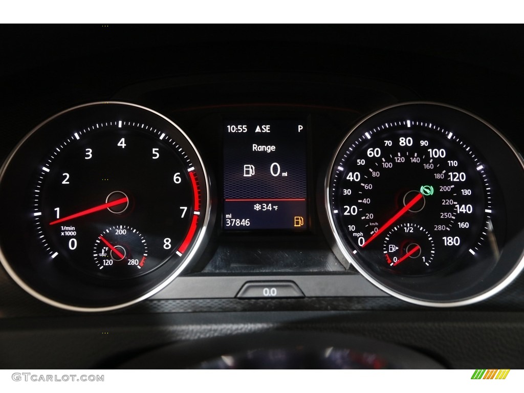 2017 Volkswagen Golf GTI 4-Door 2.0T SE Gauges Photos