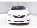 Super White - Camry SE Photo No. 2