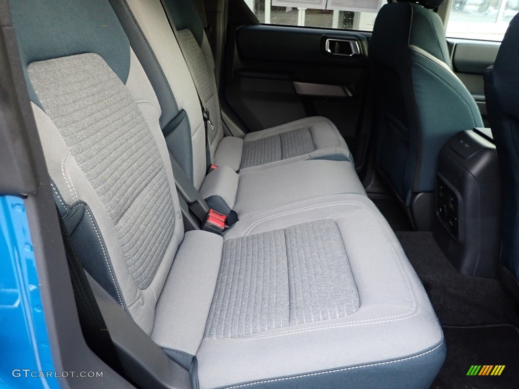 2021 Ford Bronco Outer Banks 4x4 4-Door Rear Seat Photo #143737027