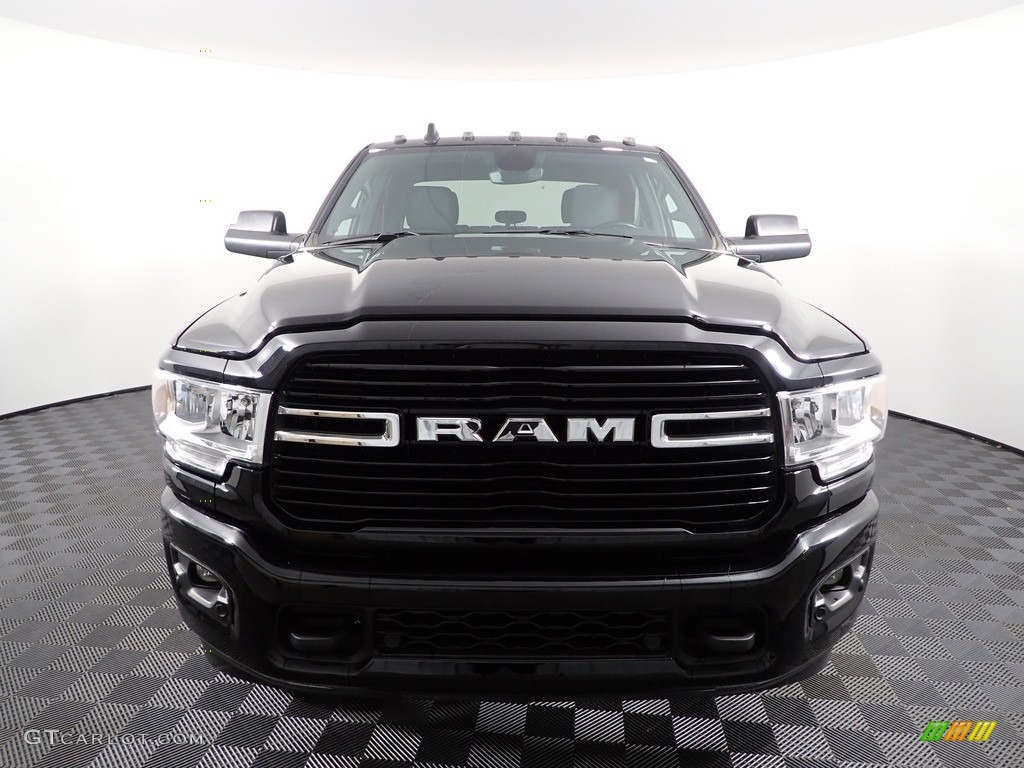 2021 3500 Big Horn Crew Cab 4x4 - Black / Black photo #5