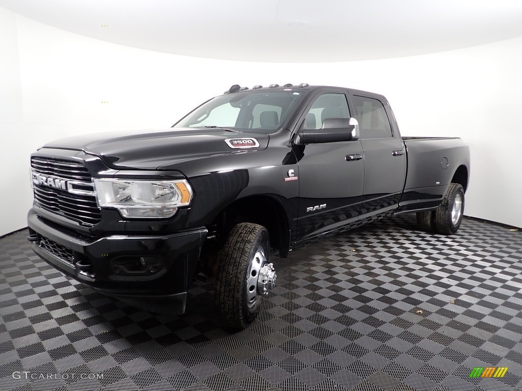 2021 3500 Big Horn Crew Cab 4x4 - Black / Black photo #8