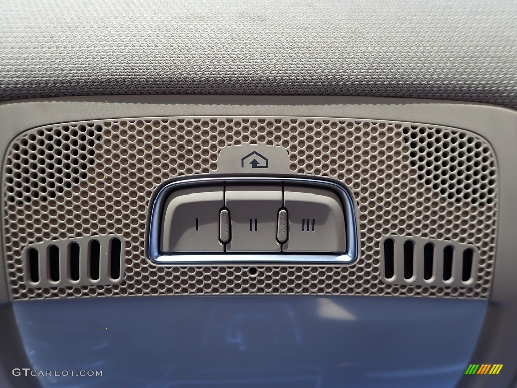 2013 A4 2.0T quattro Sedan - Ice Silver Metallic / Velvet Beige/Black photo #26