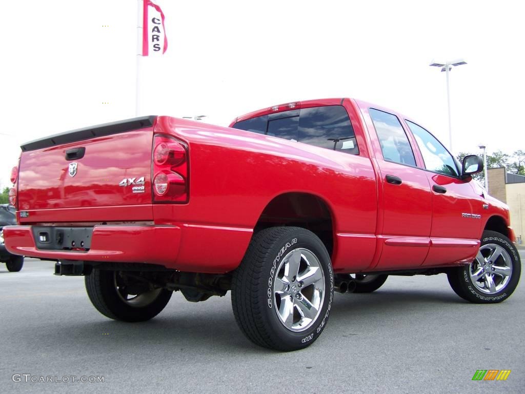 2007 Ram 1500 Sport Quad Cab 4x4 - Flame Red / Medium Slate Gray photo #8