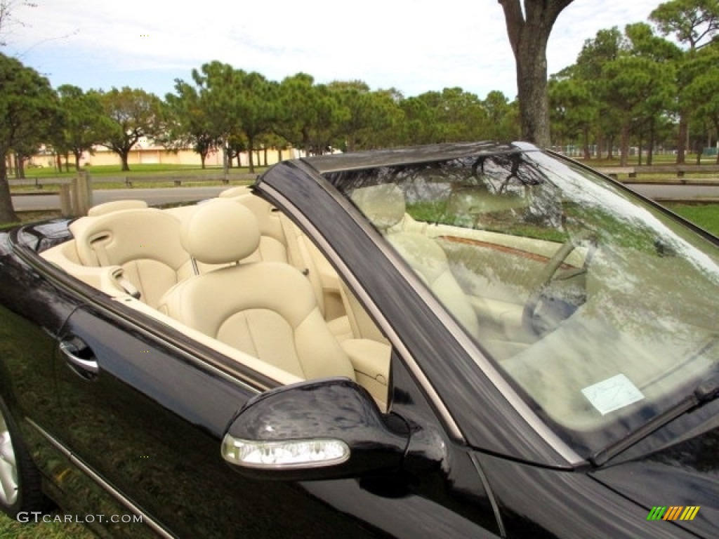 2005 CLK 320 Cabriolet - Black / Stone photo #21