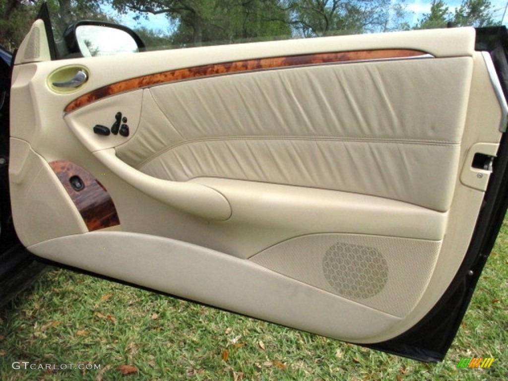 2005 CLK 320 Cabriolet - Black / Stone photo #42