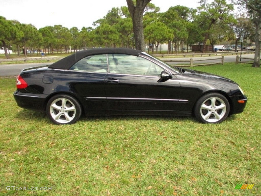 2005 CLK 320 Cabriolet - Black / Stone photo #47