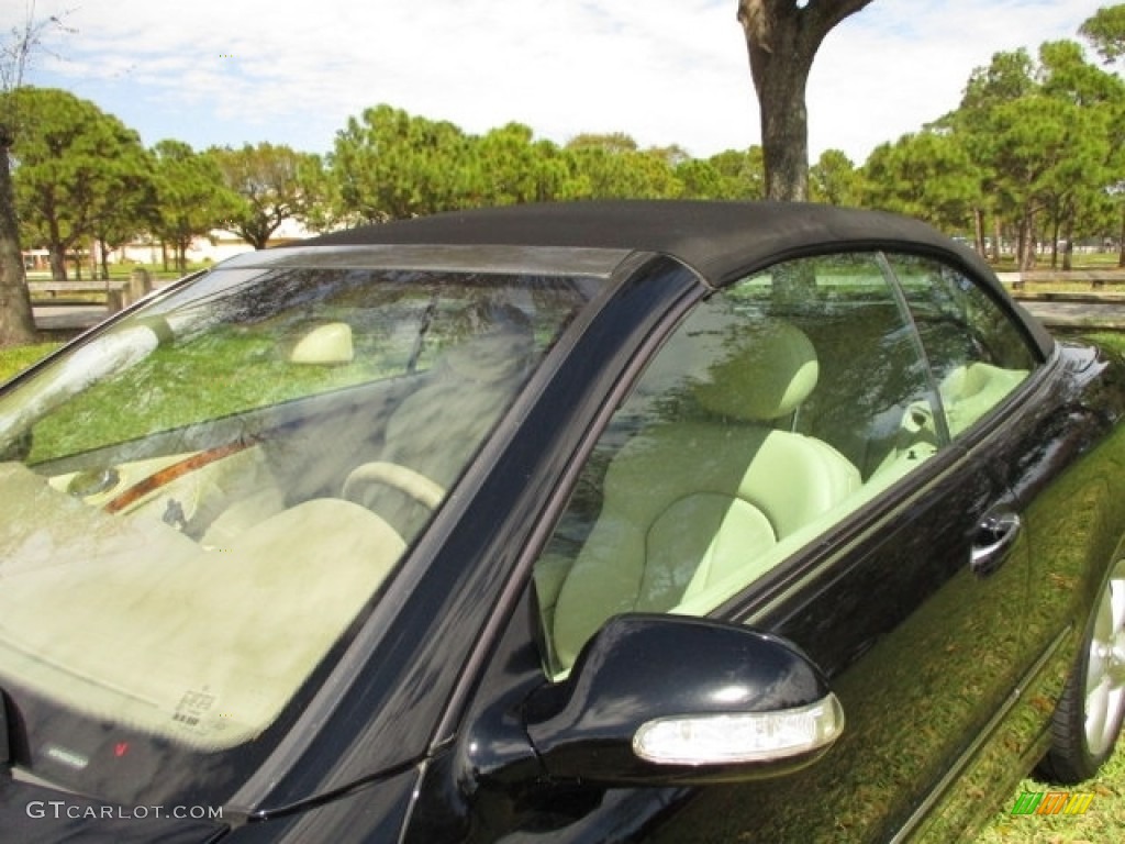 2005 CLK 320 Cabriolet - Black / Stone photo #65