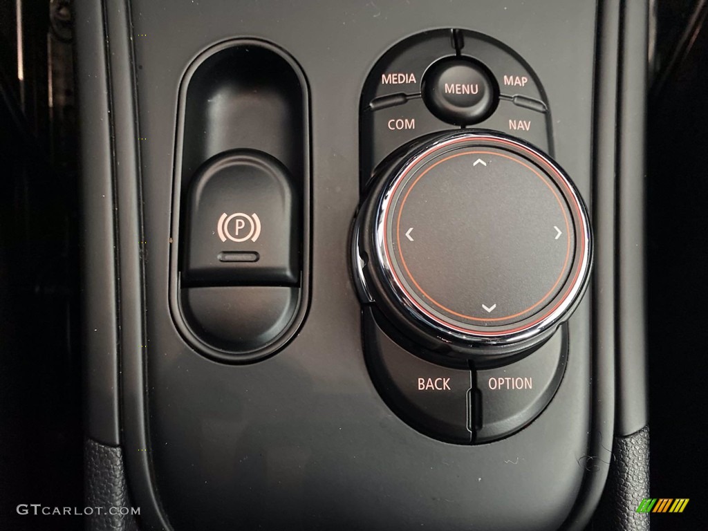 2019 Mini Countryman Cooper S E All4 Hybrid Controls Photos