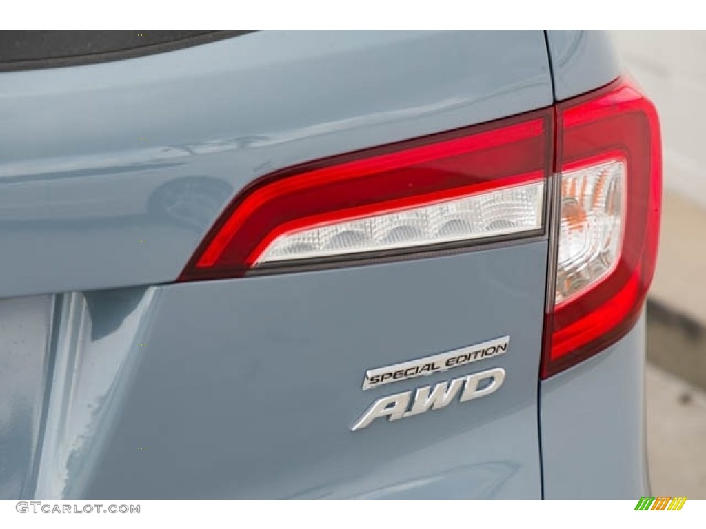 2022 Honda Pilot Special Edition AWD Marks and Logos Photos